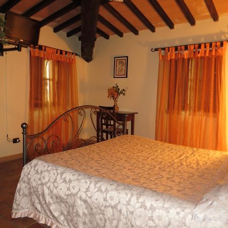 Agriturismo Casale Delle Lucrezie Todi Exteriör bild