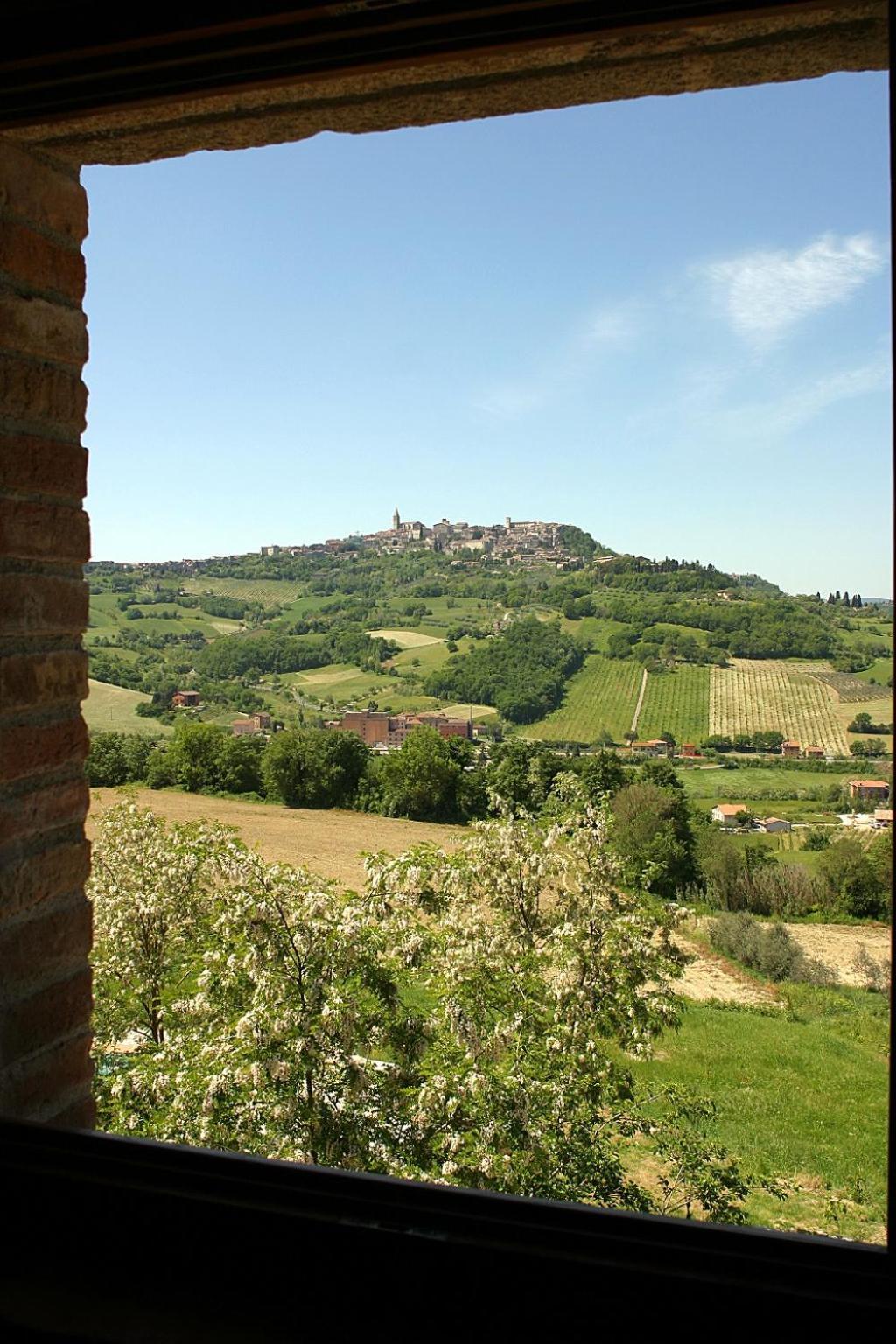 Agriturismo Casale Delle Lucrezie Todi Exteriör bild