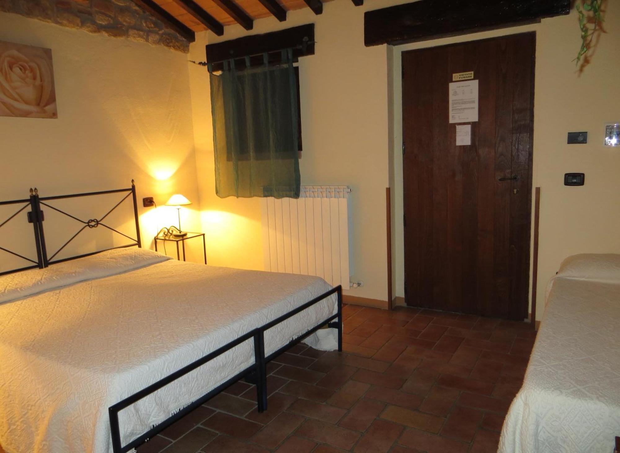 Agriturismo Casale Delle Lucrezie Todi Exteriör bild