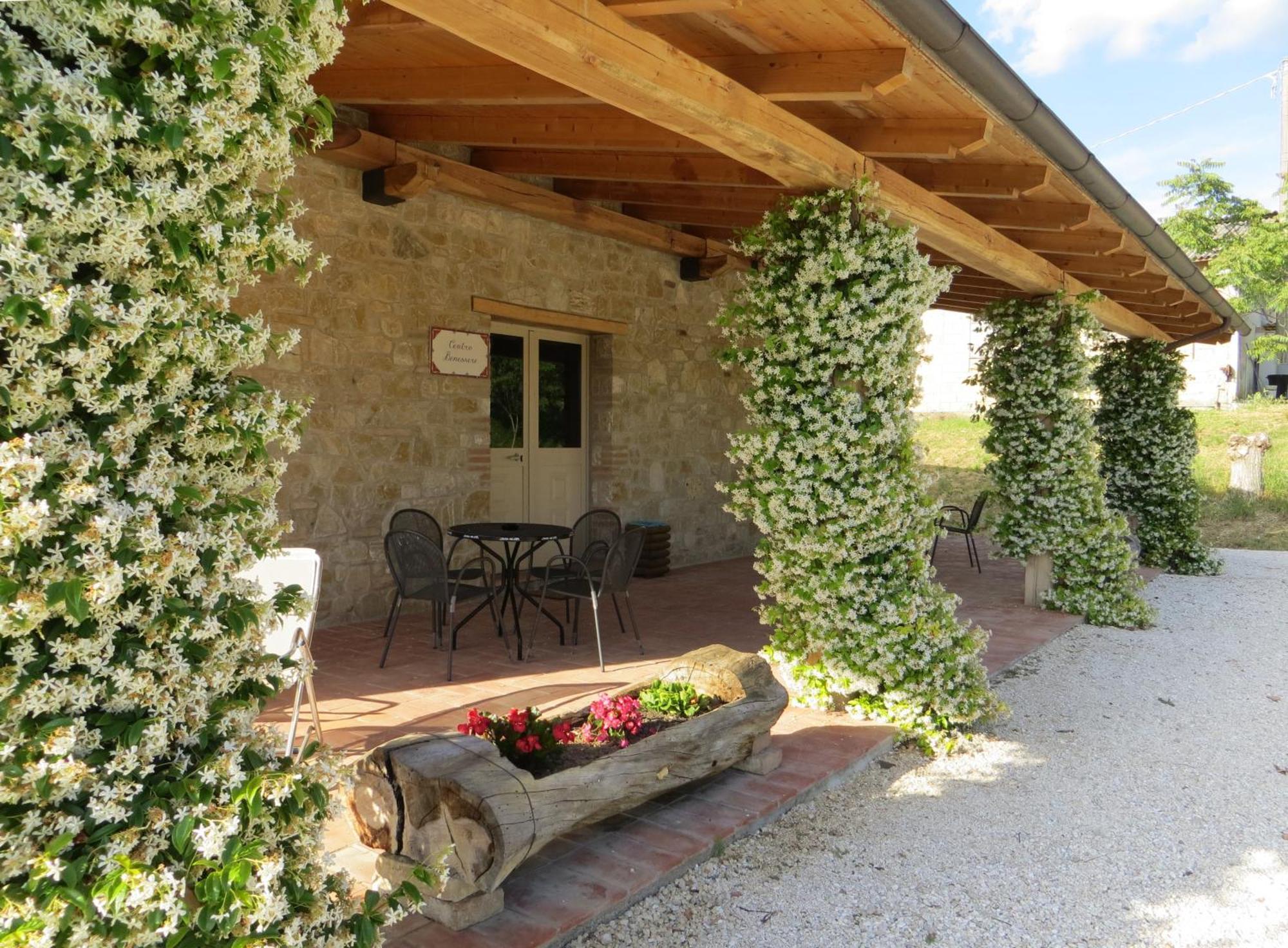 Agriturismo Casale Delle Lucrezie Todi Exteriör bild