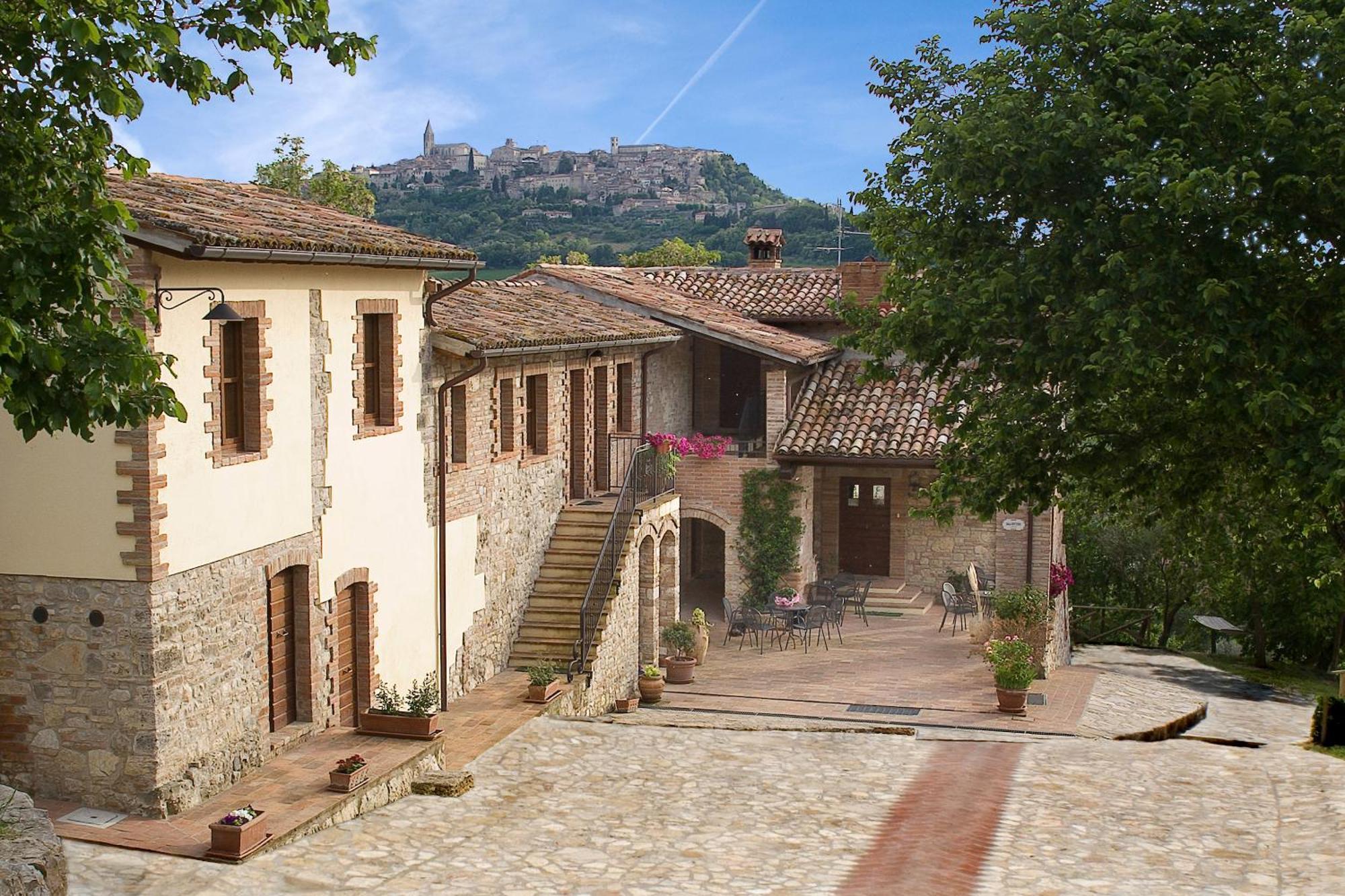 Agriturismo Casale Delle Lucrezie Todi Exteriör bild